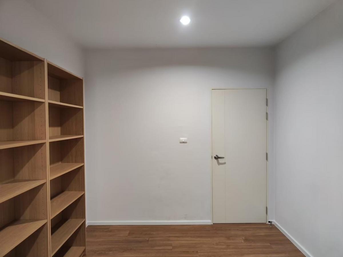 ขายทาวน์โฮมเสรีไทย-นิด้า : ทาวน์โฮมหรู 4 ห้องนอน ใจกลางลาดพร้าว-เสรีไทย พร้อมเข้าอยู่ทันที Luxury 4-Bed Townhome in Ladprao-Serithai, Ready to Move In Now เช่าเพียง 28,000 บ./ด. เฟอร์ครบ พร้อมสิ่งอำนวยความสะดวกครบครัน Rent Only 28,000 THB/month, Fully Furnished with Top Ameniti