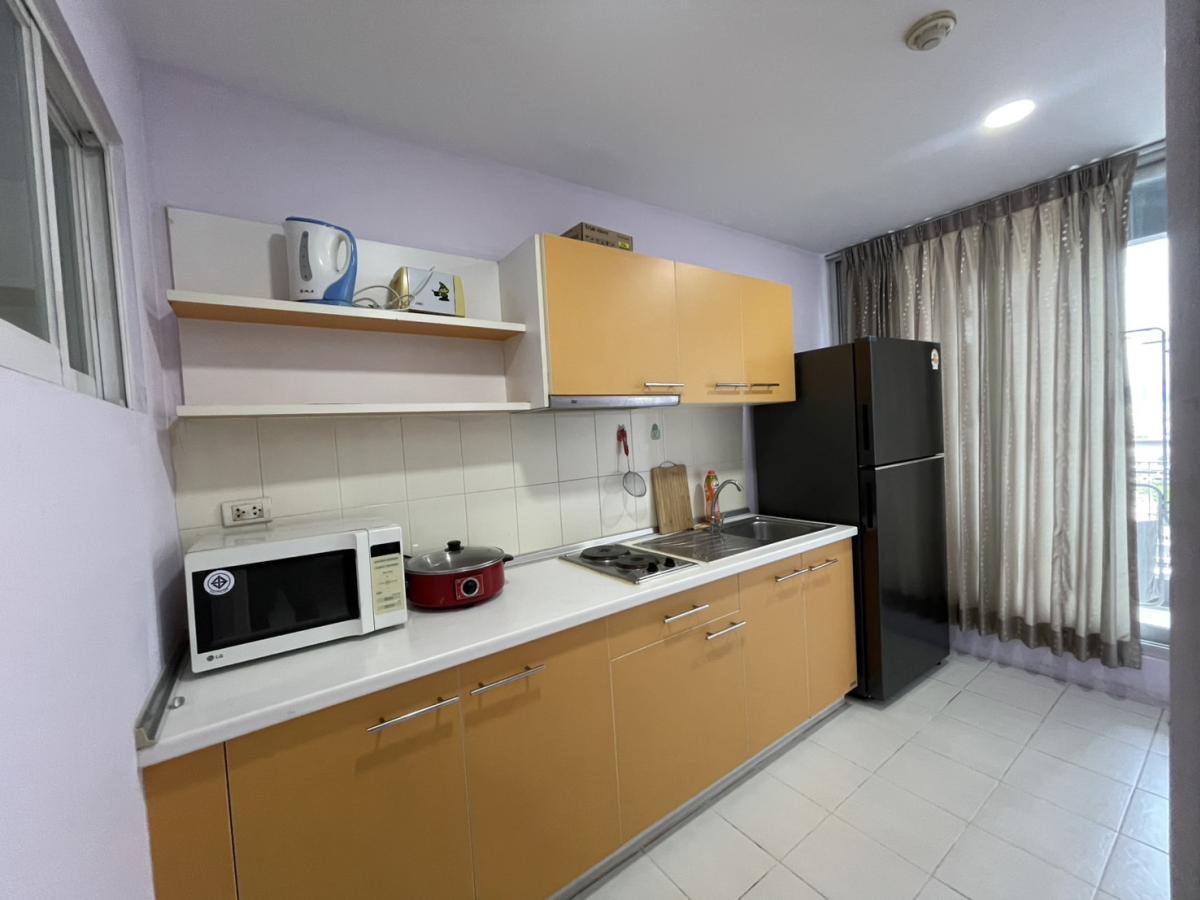 For SaleCondoRatchadapisek, Huaikwang, Suttisan : 03/04/2026, # For Sale Life@Ratchada-Huaikhwang 1 Bedroom, 40 sqm. Near MRT Huai Khwang for only 3.6 million! Great price in a potential location 0642748883