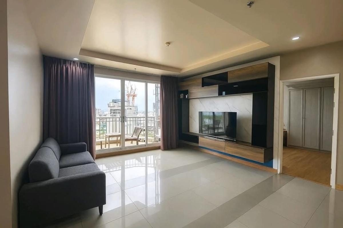 For SaleCondoRama9, Petchburi, RCA : 03/04/2026, Luxury ready to move in! Supalai Wellington 3 bedrooms in the heart of Ratchada
Large condo 136.8 sq.m. near MRT Cultural Center for only 12.99 million! 0642748883