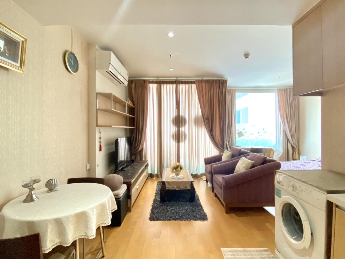 For SaleCondoRatchathewi,Phayathai : 03/04/2026, Investment-worthy! Studio condo 40.9 sq.m. Villa Rachatewi near BTS Ratchathewi for only 5.2 million.
Fully equipped with amenities: fitness center, swimming pool, relaxation garden. Convenient access to all points! 0642748883
