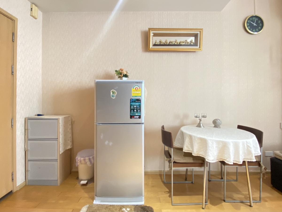 For SaleCondoRatchathewi,Phayathai : 03/04/2026, Investment-worthy! Studio condo 40.9 sq.m. Villa Rachatewi near BTS Ratchathewi for only 5.2 million.
Fully equipped with amenities: fitness center, swimming pool, relaxation garden. Convenient access to all points! 0642748883