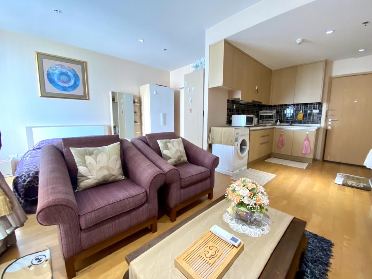 For SaleCondoRatchathewi,Phayathai : 03/04/2026, Investment-worthy! Studio condo 40.9 sq.m. Villa Rachatewi near BTS Ratchathewi for only 5.2 million.
Fully equipped with amenities: fitness center, swimming pool, relaxation garden. Convenient access to all points! 0642748883