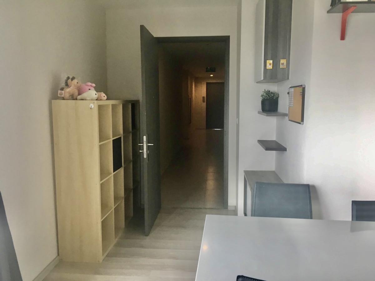For SaleCondoRama3 (Riverside),Satupadit : 03/04/2026, Luxury condo with 2 bedrooms in the heart of Ratchada, ready to move in!
Only 7.5 million, next to Huai Khwang MRT EB-28408 0642748883