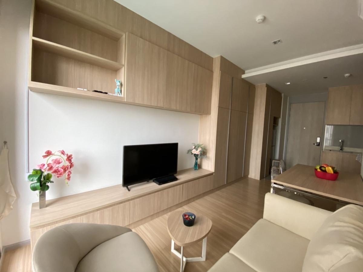 For SaleCondoSapankwai,Jatujak : 03/04/2026, Luxury condo with 2 bedrooms in the heart of Chatuchak, close to BTS/MRT. Comfortable living with complete sports and recreation facilities for only 7.99 million! 0642748883