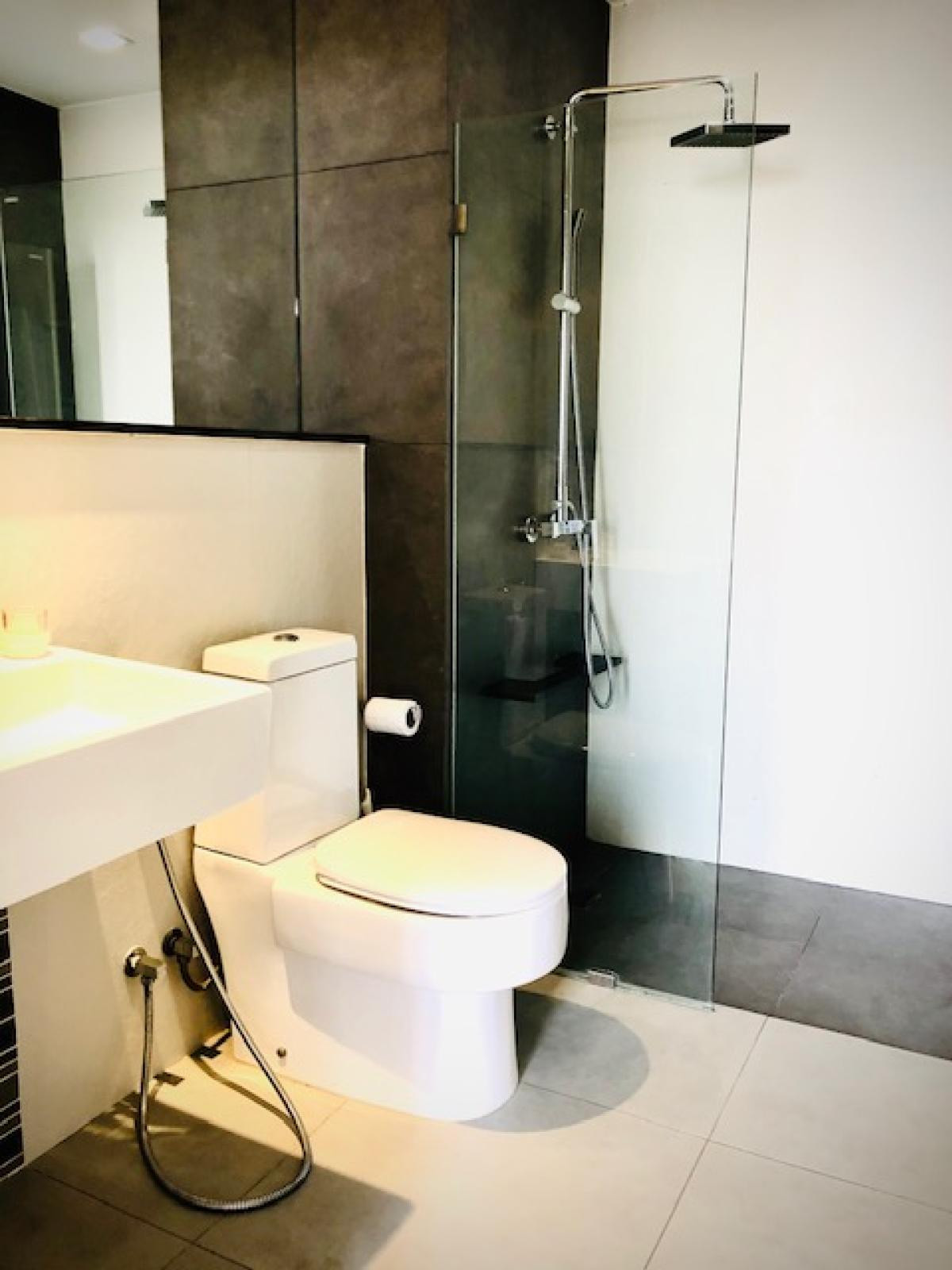 For RentCondoWongwianyai, Charoennakor : FOR RENT condo , Urbano Absolute Sathorn - Taksin , BTS-Krung Thon Buri , Khlong Ton Sai , Khlong San , Bangkok , CX-88033