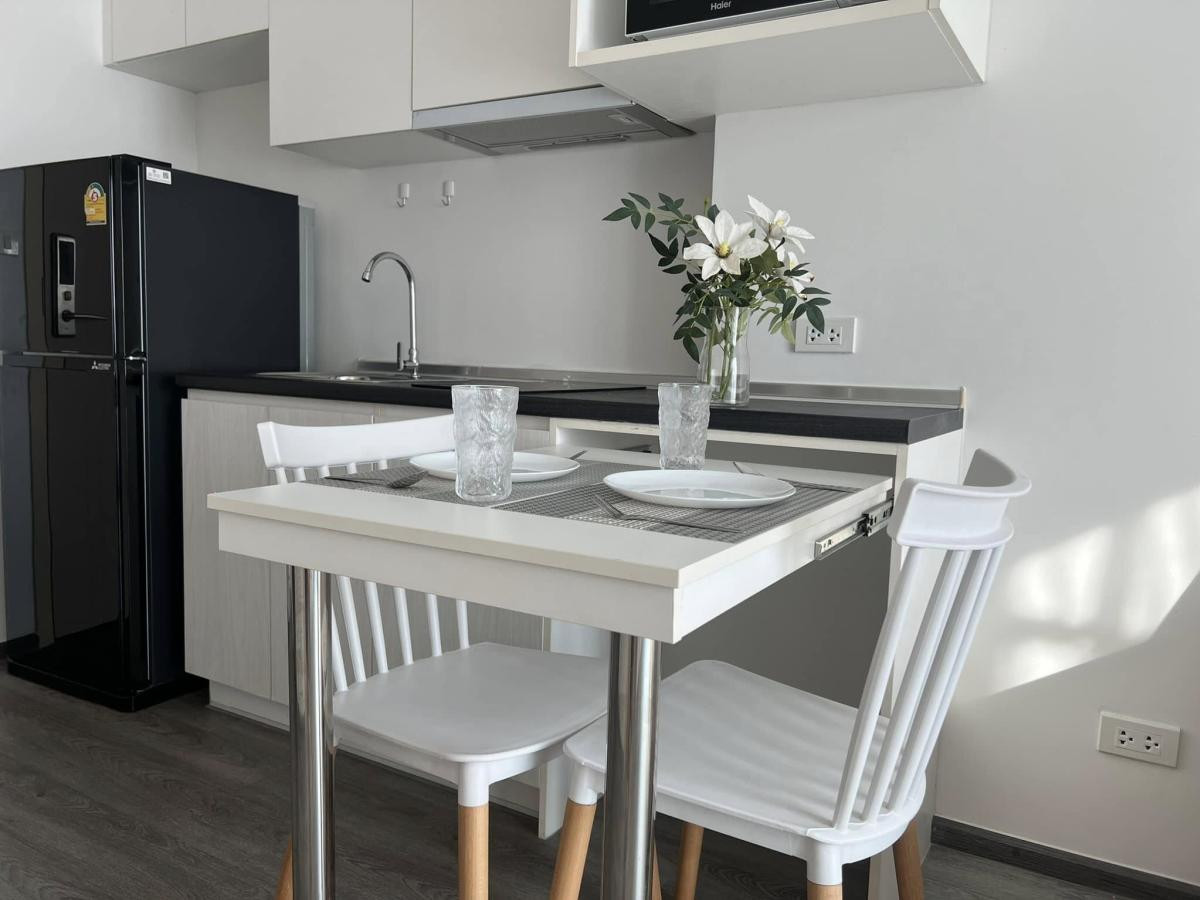 For RentCondoPattanakan, Srinakarin : For Rent Condo , Rich Park Triple Station , ARL-Hua Mak , Suan Luang , Suan Luang , Bangkok ,  CX-114243