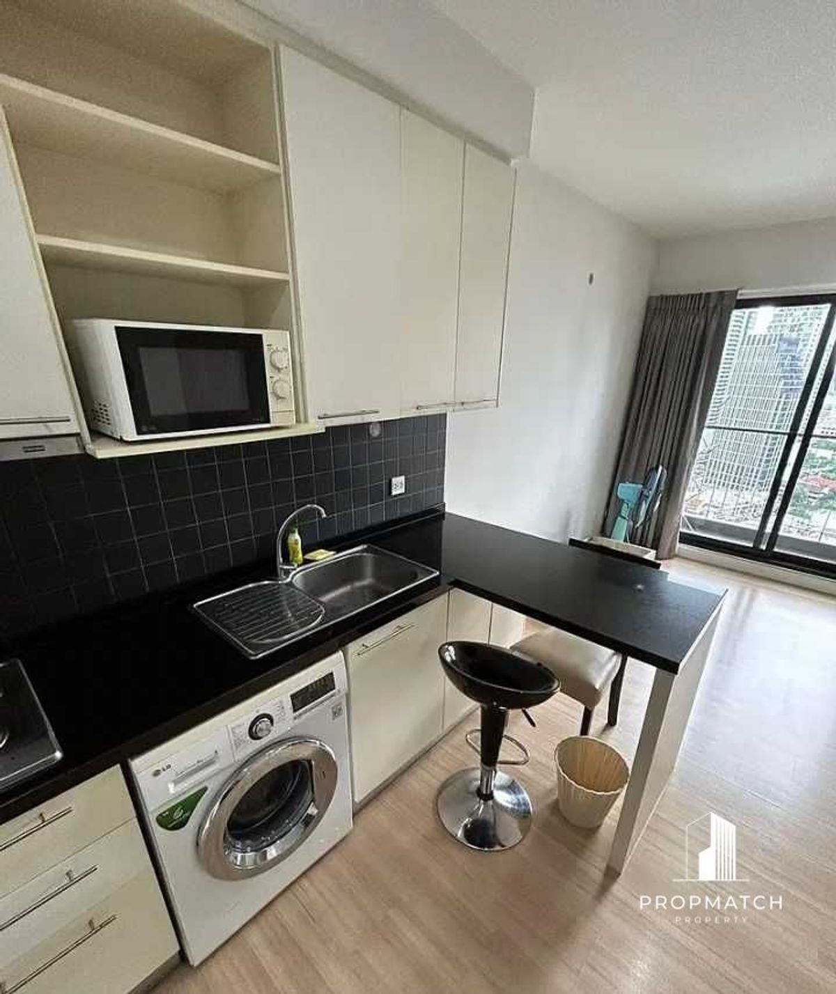 For SaleCondoSathorn, Narathiwat : ✨flash deal ✨The Hebatorn-Suanplu (1Bed 1Bath 42SQM.) Ready! Only 4,100,000 baht Tel.0981315848 @propmatch