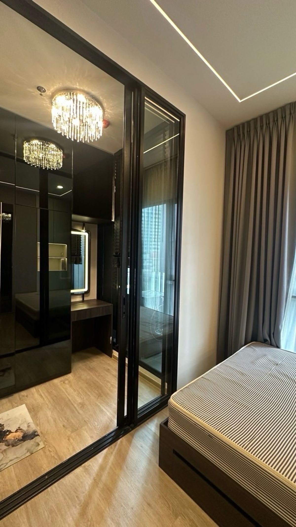 For RentCondoNawamin, Ramindra : Renting a new condo, Origin Plug & Play Ramintra built the whole room as in the picture. Good quality room