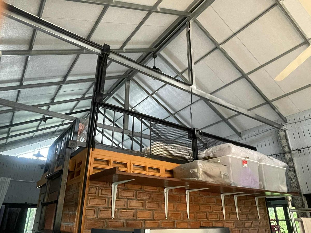 ขายบ้านสระบุรี : ขายบ้านพักตากอากาศพร้อมที่ดิน  1 ไร่ 2 งาน   ต.ชะอม  อ.แก่งคอย  สระบุรี