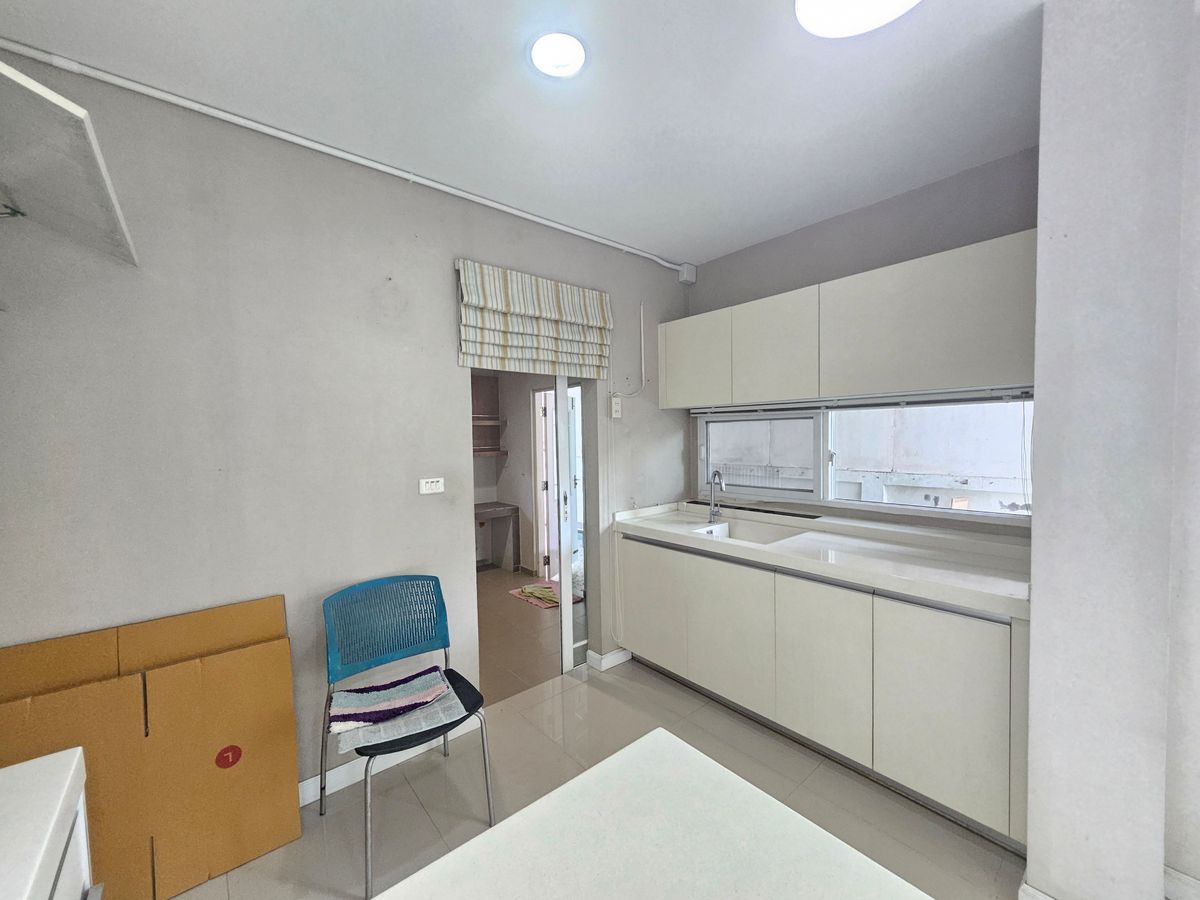 ขายบ้านราษฎร์บูรณะ สุขสวัสดิ์ : 🏠 บ้านใหญ่ 5 ห้องนอน ทำเลทองพระราม 2 – พร้อมเข้าอยู่ทันที!