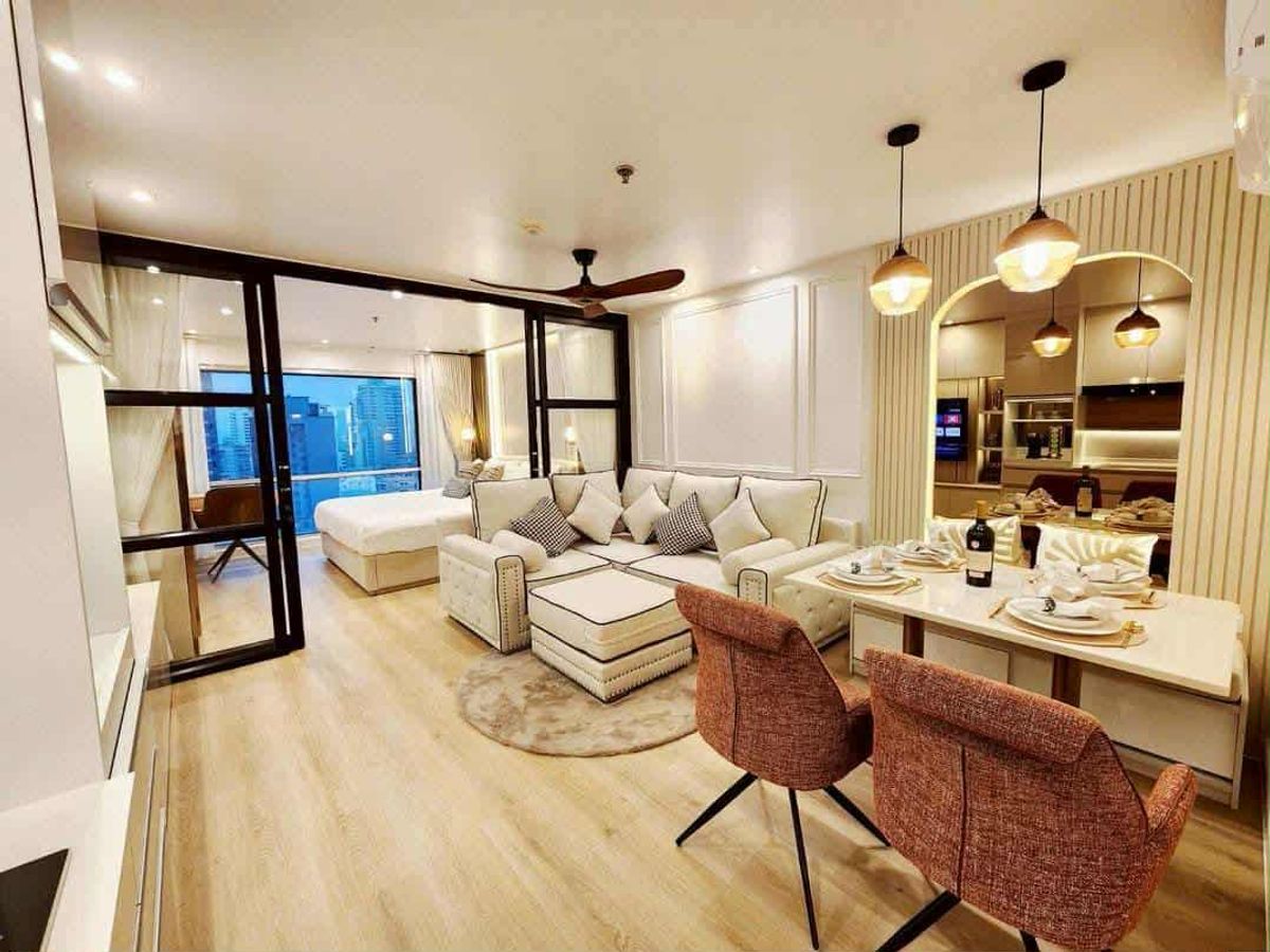 ขายคอนโดนานา : ขาย คอนโด สุขุมวิท สวีท - Sukhumvit Suite สุขุมวิท 13 ใกล้รถไฟฟ้า BTS นานา ห้องขนาด 40 ตร.ม. 1 ห้องนอน 1 ห้องน้ำ ตกแต่งครบ พร้อมอยู่