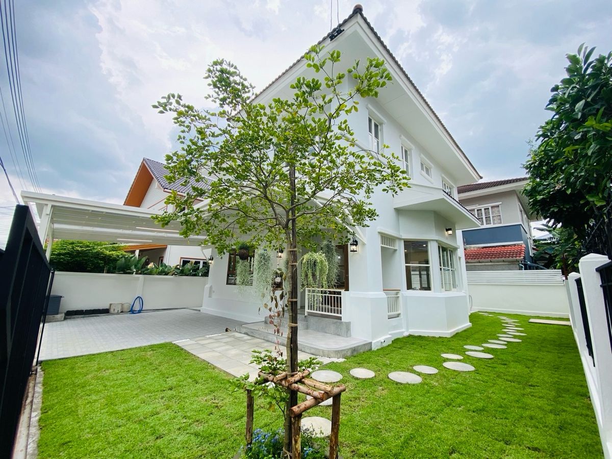 ขายบ้านเกษตรศาสตร์ รัชโยธิน : ขายบ้านหรู นันทวัน วัชรพล – พหลโยธิน ✨ รีโนเวทใหม่ทั้งหลัง สีขาวคลีนหรู พร้อมเข้าอยู่