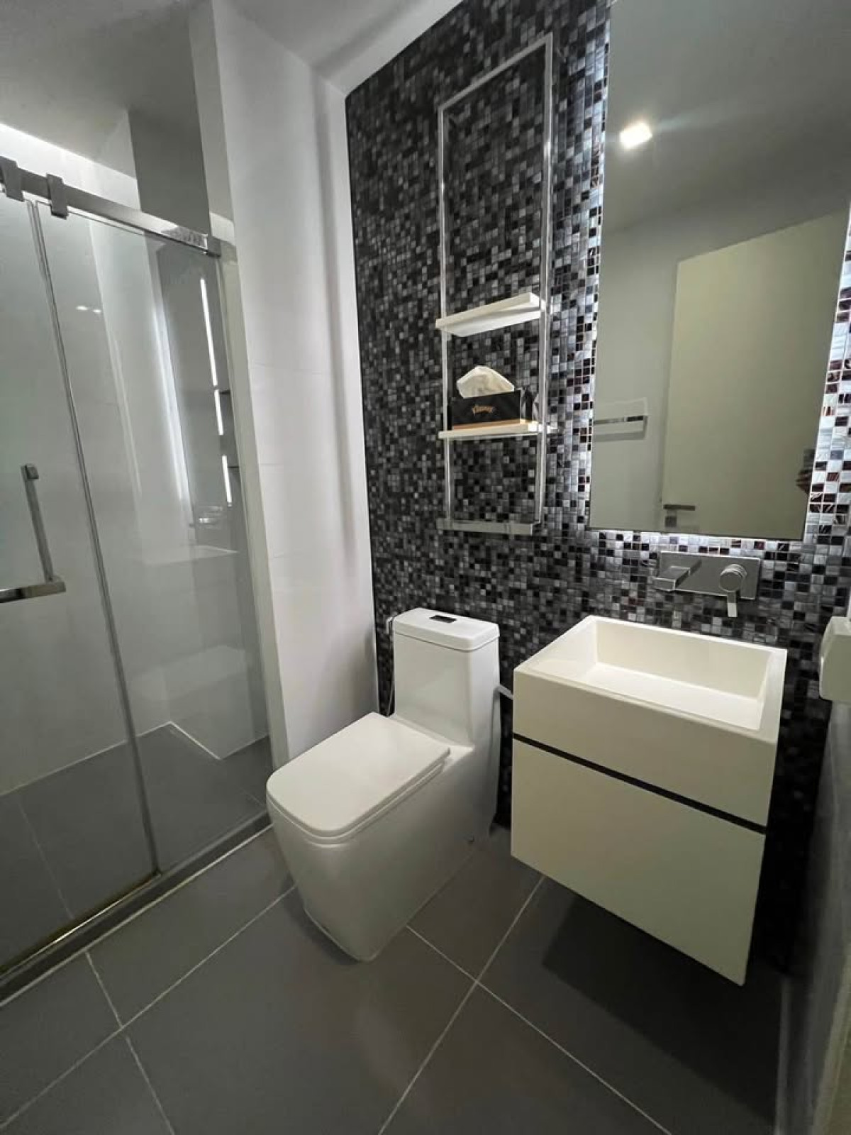 For RentCondoOnnut, Udomsuk : FOR RENT condo , The Room Sukhumvit 69 , nice view , high floor , BTS-Phra Khanong , Phra Khanong , Watthana , Bangkok , CX-141278