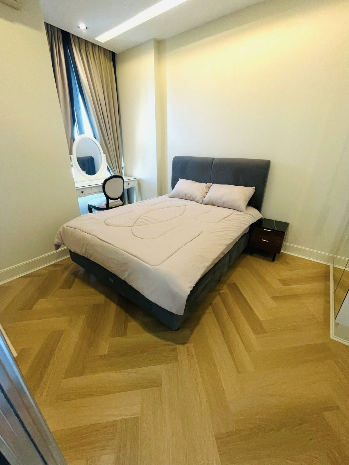 ให้เช่าคอนโดลาดพร้าว เซ็นทรัลลาดพร้าว : เช่าคอนโด  คอนโดอีควิน็อคซ์ พหล-วิภา BTS-พหลโยธิน 59 จอมพล  เขต จตุจักร กรุงเทพ  CX-143079