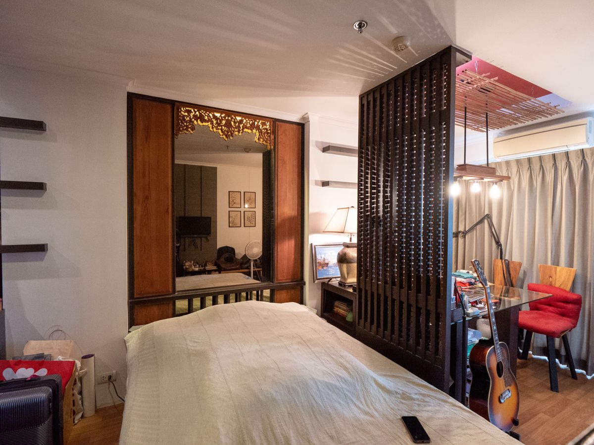 For SaleCondoRama3 (Riverside),Satupadit : Condo for sale, Lumpini Park Riverside Rama 3 Lumpini Park Riverside-Rama 3 condo on the Chao Phraya River. The only place of Lumpini The room is very beautiful, genuine woodwork, unique design, of course. Really full price. Very good value. 1 bedroom, 32