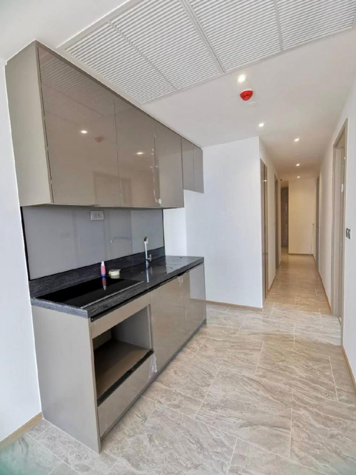 For RentCondoRama9, Petchburi, RCA : FOR RENT condo , Ashton Asoke-Rama 9 , MRT-Phra Ram 9 , Din Daeng , Din Daeng , Bangkok ,  CX-104180