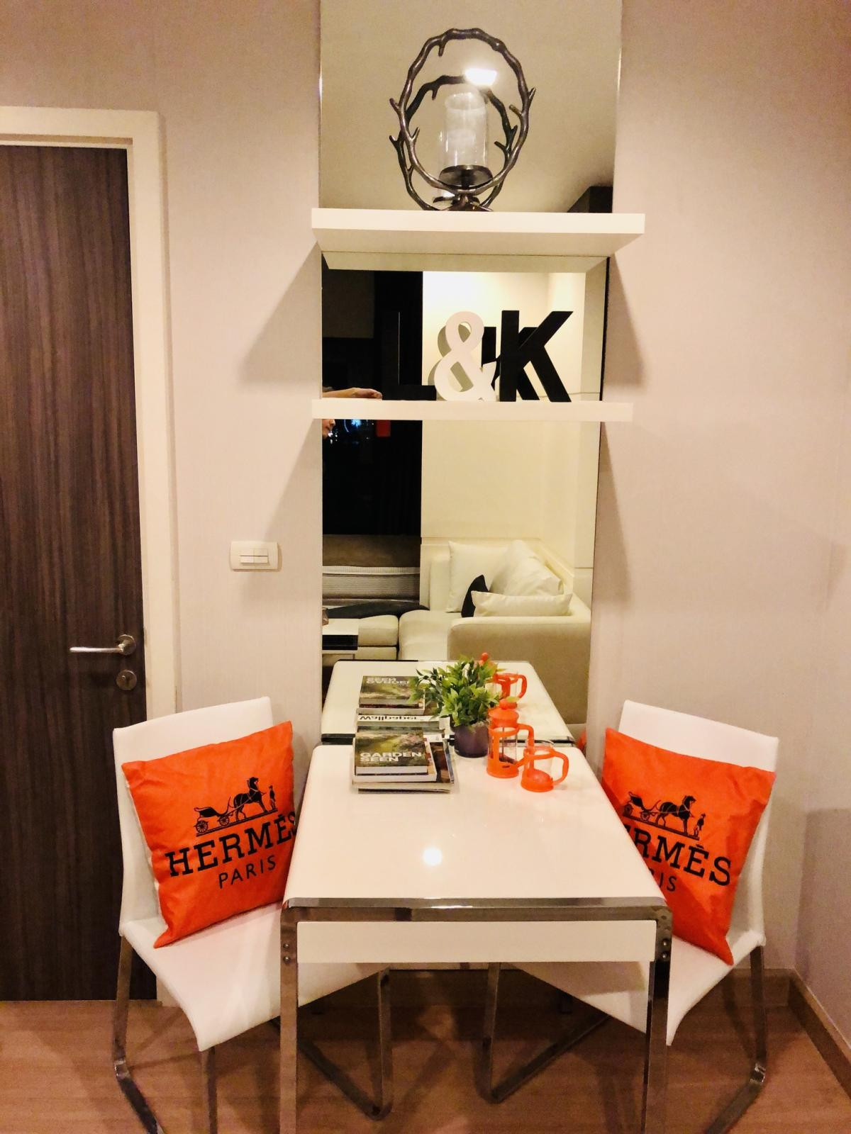 For RentCondoWongwianyai, Charoennakor : FOR RENT condo , Urbano Absolute Sathorn - Taksin , BTS-Krung Thon Buri , Khlong Ton Sai , Khlong San , Bangkok , CX-88033