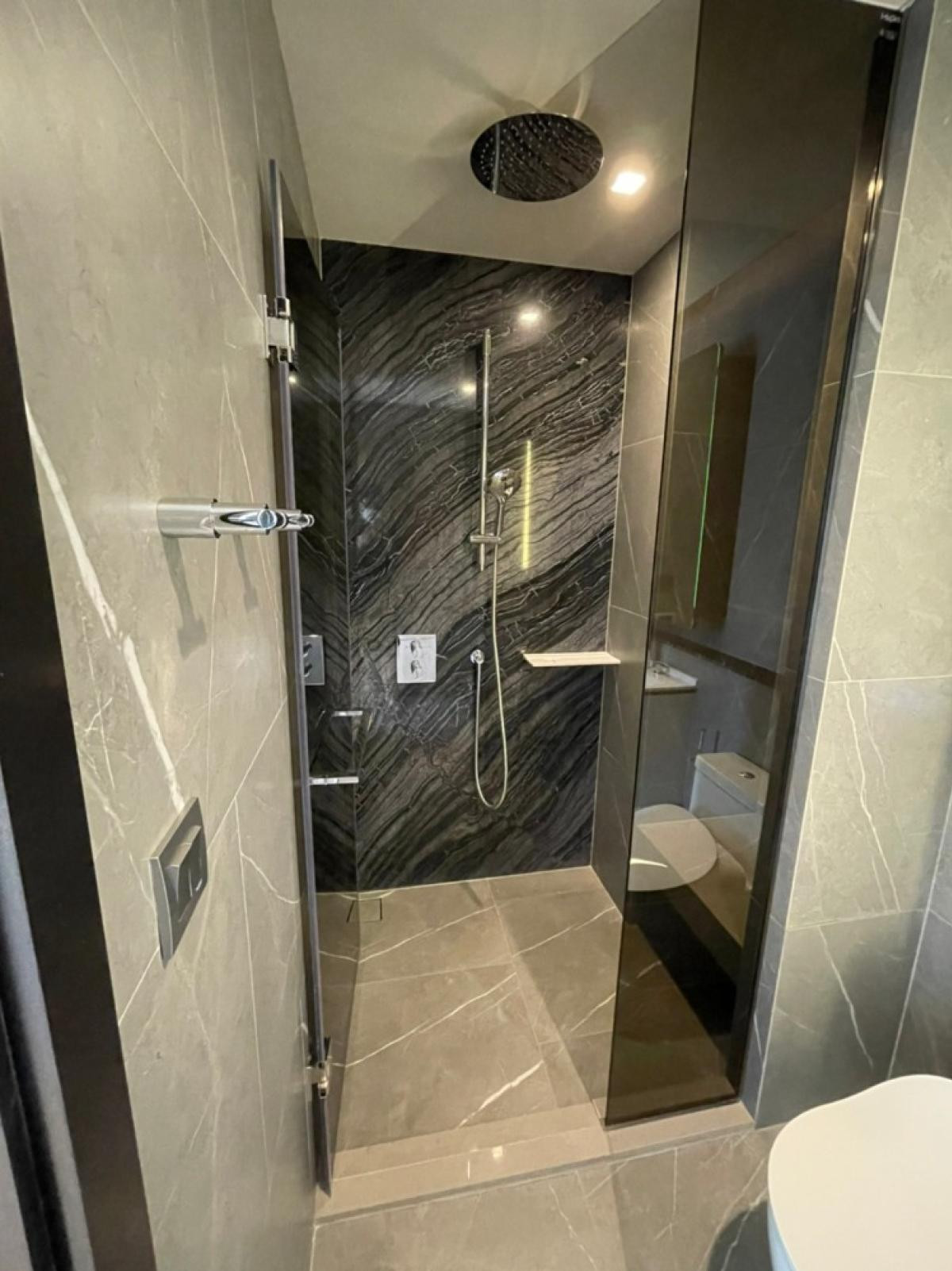 For RentCondoSukhumvit, Asoke, Thonglor : For Rent Condo , The Reserve Sukhumvit 61 , BTS-Thong Lo , Khlong Toei Nuea , Watthana , Bangkok ,  CX-92512