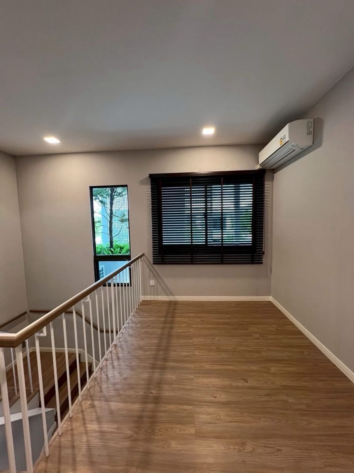 บ้านสมุทรปราการ สำโรง : ด่วน 📌Mantana Bangna KM.15 ขนาด 283 Sq.m 4 bed 5 bath เพียง 22 MB ( Rent 180,000 / m) ติดต่อ 086-795-9997 