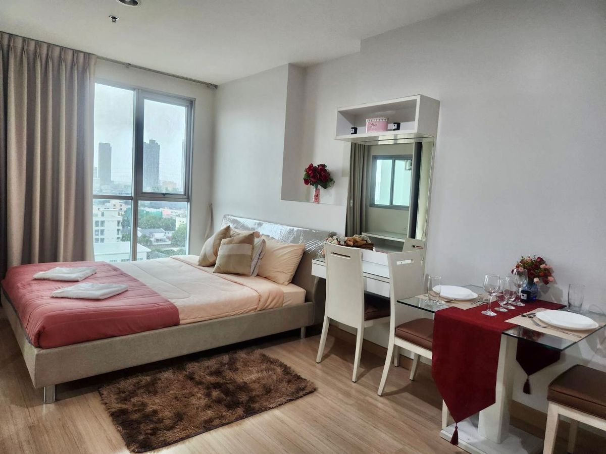 For RentCondoLadprao, Central Ladprao : Rent a beautiful room ready 🌈✨ Life@Lat Phrao 18, 35 sq.m., only 15,000 baht, call 0922462653 Donut