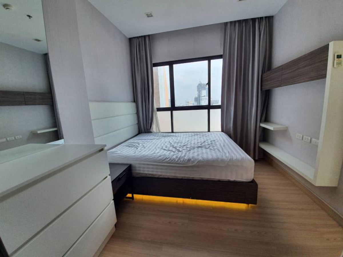 For RentCondoWongwianyai, Charoennakor : FOR RENT condo , Urbano Absolute Sathorn - Taksin , BTS-Krung Thon Buri , Khlong Ton Sai , Khlong San , Bangkok ,  CX-33142