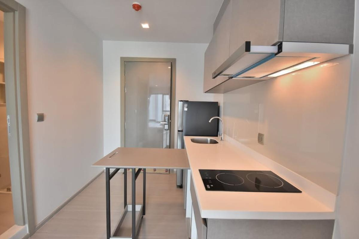 ให้เช่าคอนโดพระราม 9 เพชรบุรีตัดใหม่ RCA : เช่าคอนโด  ไลฟ์ อโศก - พระรามเก้า MRT-พระราม 9 มักกะสัน เขต ราชเทวี กรุงเทพ CX-97876