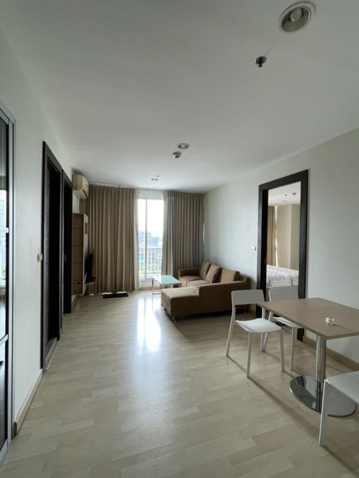 For RentCondoRatchadapisek, Huaikwang, Suttisan : FOR RENT condo , Rhythm Ratchada , MRT-Ratchadaphisek , Sam Saen Nok , Huai Khwang , Bangkok , CX-42720
