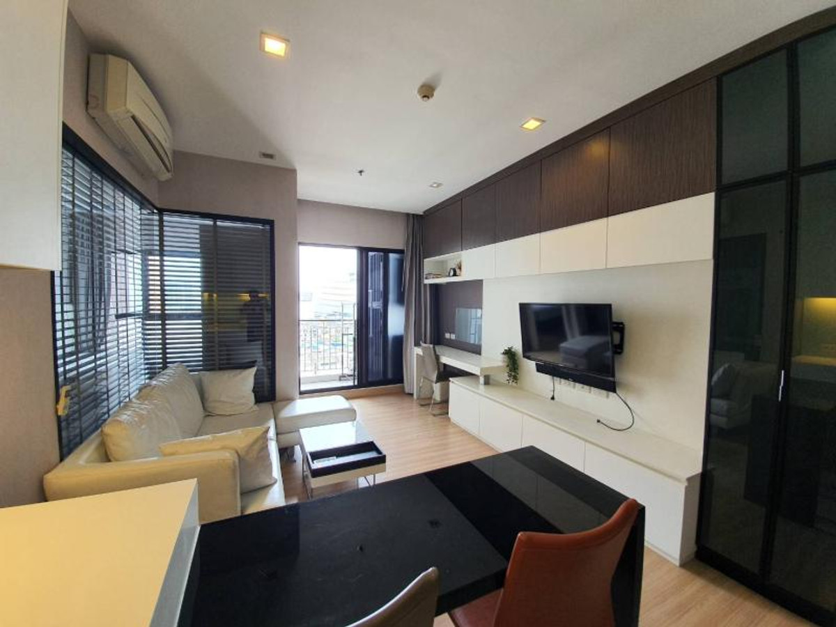 For RentCondoWongwianyai, Charoennakor : FOR RENT condo , Urbano Absolute Sathorn - Taksin , BTS-Krung Thon Buri , Khlong Ton Sai , Khlong San , Bangkok ,  CX-33142