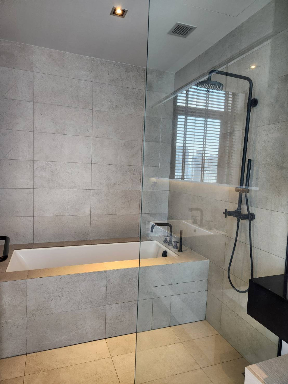 For RentCondoSukhumvit, Asoke, Thonglor : For Rent Condo , The Lofts Asoke , MRT-Phetchaburi , Khlong Toei Nuea , Watthana , Bangkok , CX-06808