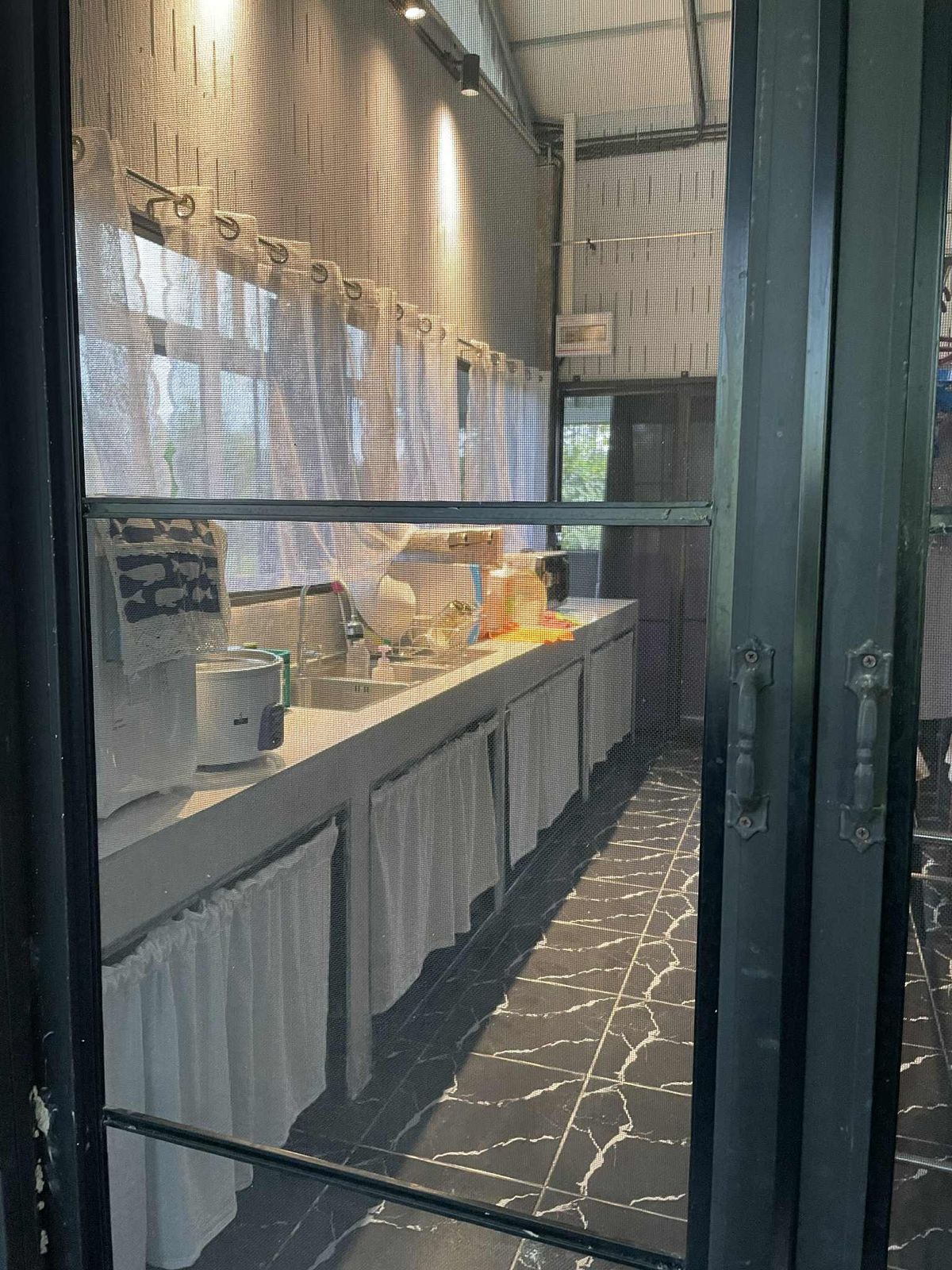 ขายบ้านสระบุรี : ขายบ้านพักตากอากาศพร้อมที่ดิน  1 ไร่ 2 งาน   ต.ชะอม  อ.แก่งคอย  สระบุรี