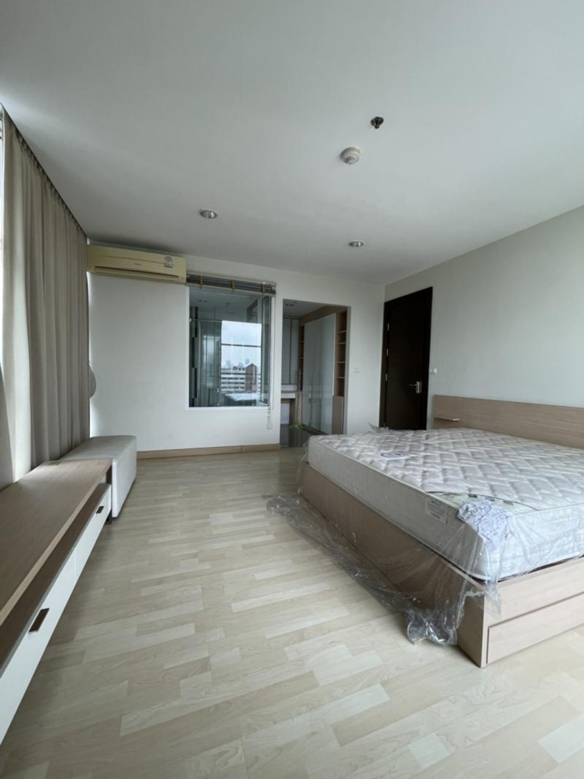 ให้เช่าคอนโดรัชดา ห้วยขวาง : เช่าคอนโด  ริทึ่ม รัชดา MRT-รัชดาภิเษก สามเสนนอก เขต ห้วยขวาง กรุงเทพ CX-42720