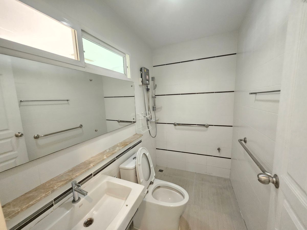 ขายบ้านราษฎร์บูรณะ สุขสวัสดิ์ : 🏠 บ้านใหญ่ 5 ห้องนอน ทำเลทองพระราม 2 – พร้อมเข้าอยู่ทันที!