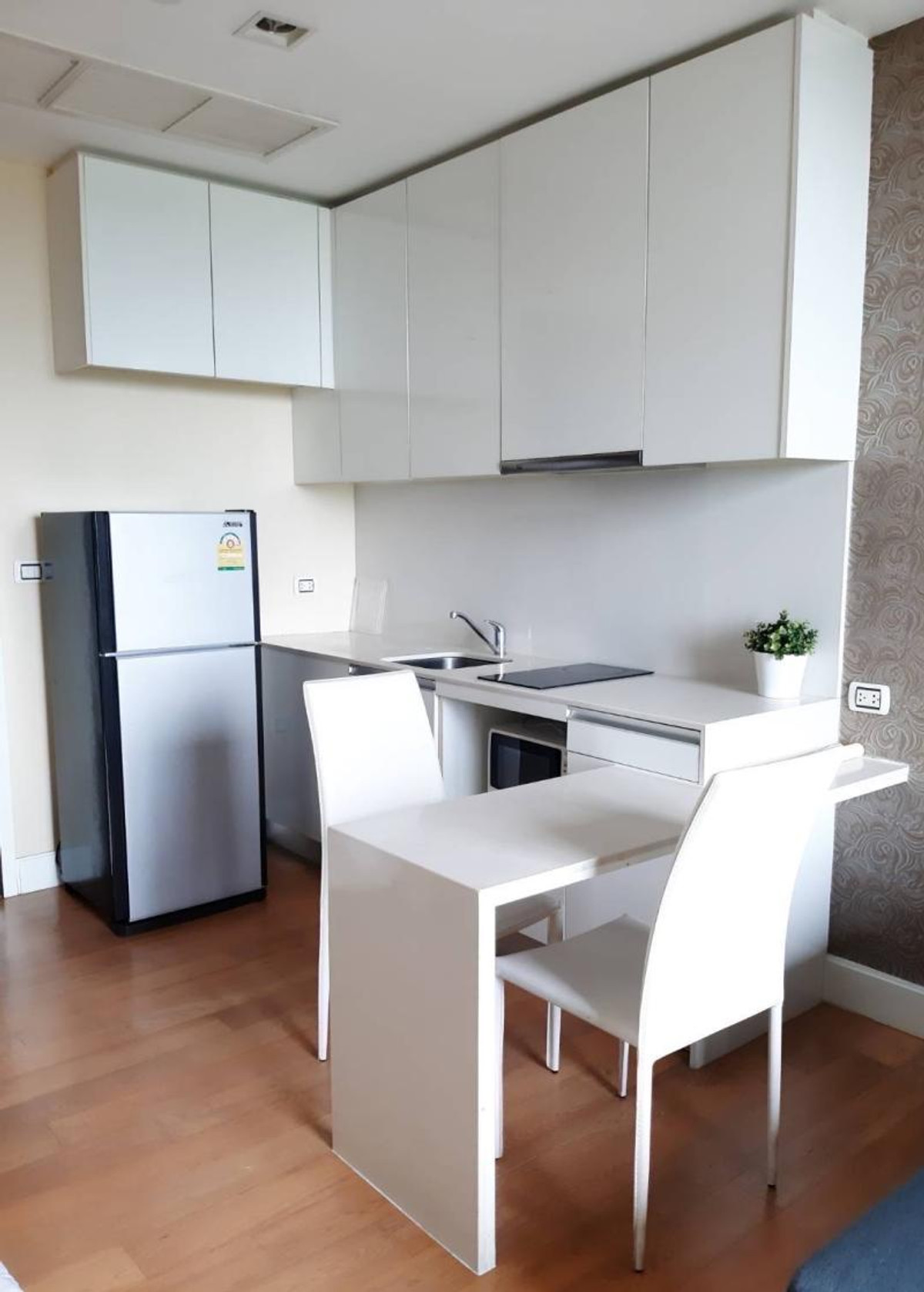 ให้เช่าคอนโดลาดพร้าว เซ็นทรัลลาดพร้าว : เช่าคอนโด  อีควิน็อคซ์ พหล-วิภา BTS-หมอชิต จอมพล  เขต จตุจักร กรุงเทพ CX-45307