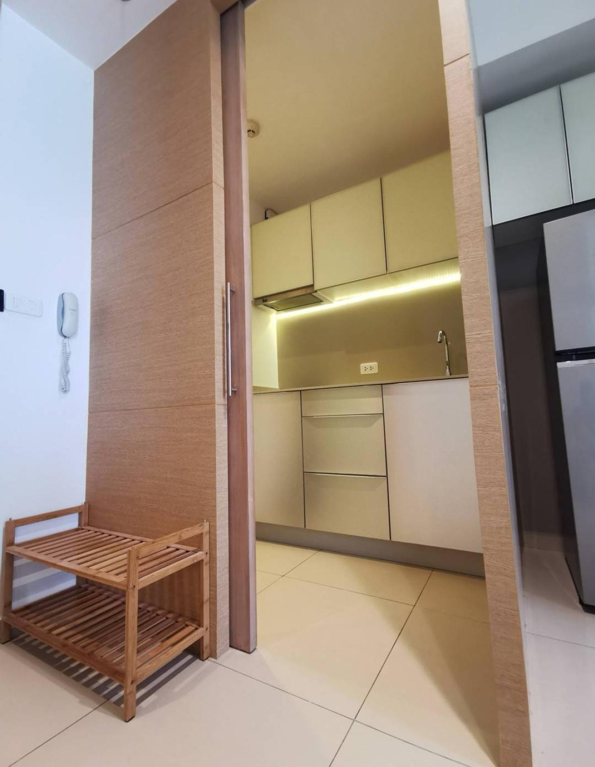 For RentCondoSukhumvit, Asoke, Thonglor : FOR RENT condo , The Lofts Ekkamai , BTS-Ekkamai , Phra Khanong Nuea , Watthana , Bangkok ,CX-92434