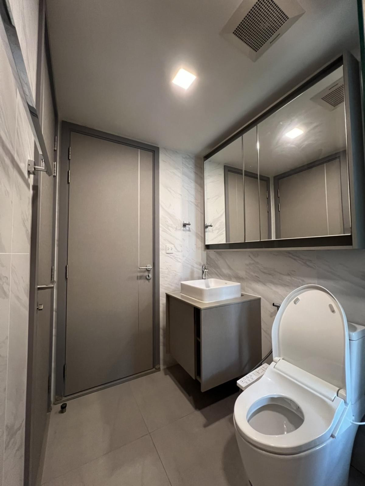 For RentCondoSukhumvit, Asoke, Thonglor : For Rent Condo , Taka Haus , BTS-Ekkamai , Khlong Tan Nuea , Watthana , Bangkok , CX-132321