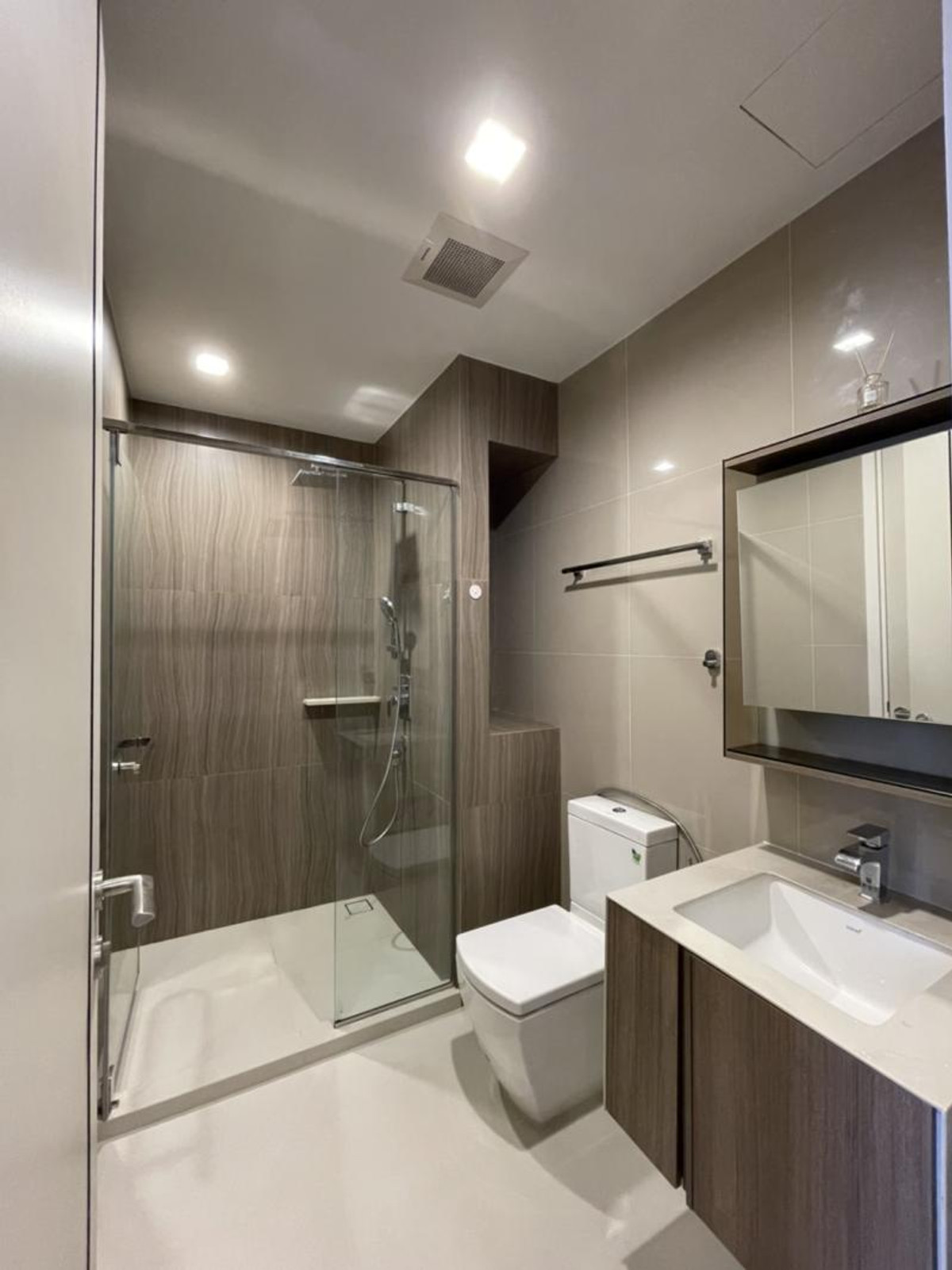 ให้เช่าคอนโดสะพานควาย จตุจักร : เช่าคอนโด  The Line พหลฯ-ประดิพัทธ์ BTS-สะพานควาย สามเสนใน เขต พญาไท กรุงเทพ CX-51504