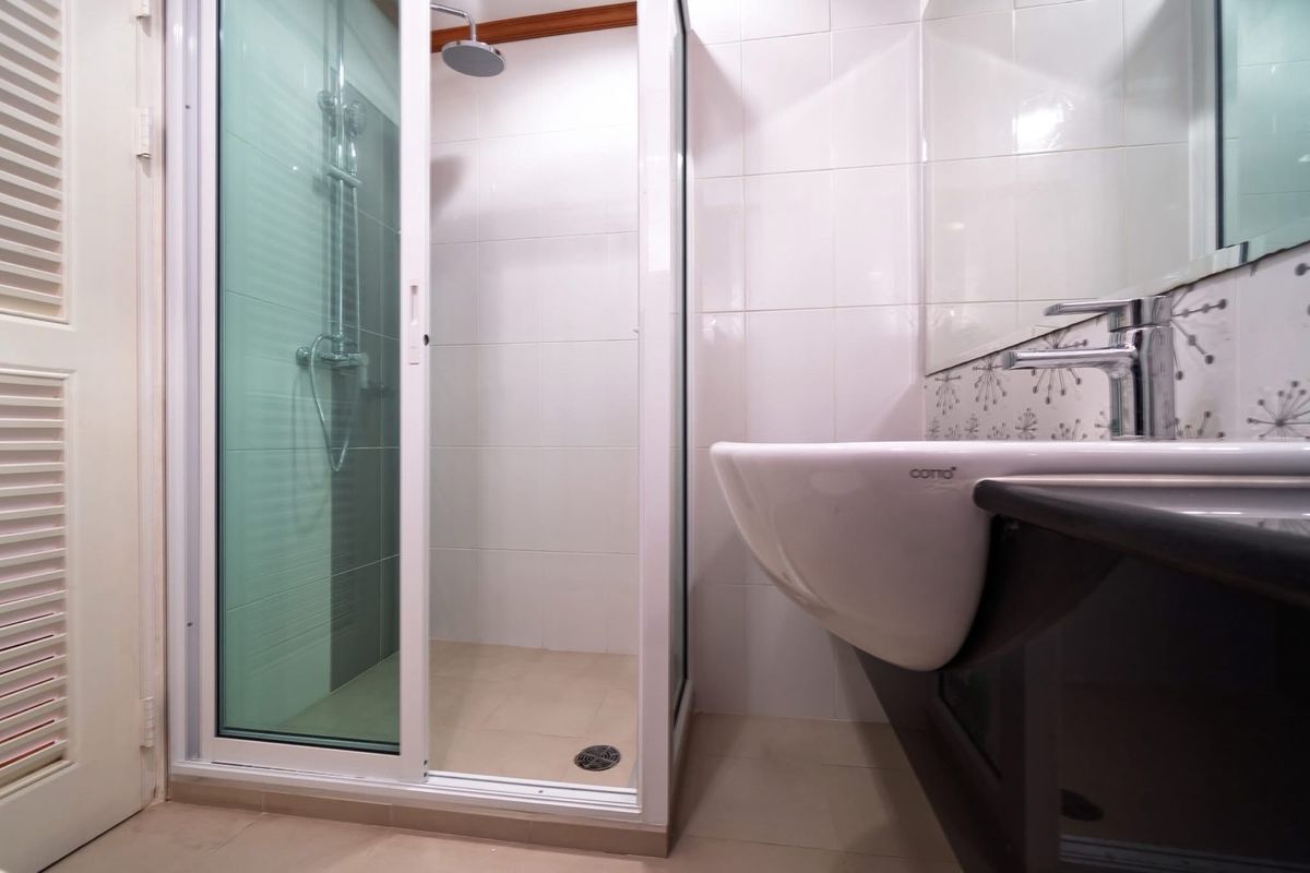 ขายคอนโดสุขุมวิท อโศก ทองหล่อ : 📢 ถูกกว่านี้ ไม่มีอีกแล้ว!ห้องขนาดใหญ่ ใจกลางอโศก ระเบียงใหญ่ เดินทางสะดวกมาก พร้อมสิ่งอำนวยความสะดวกครบครัน เหมาะทั้งอยู่เองและลงทุน