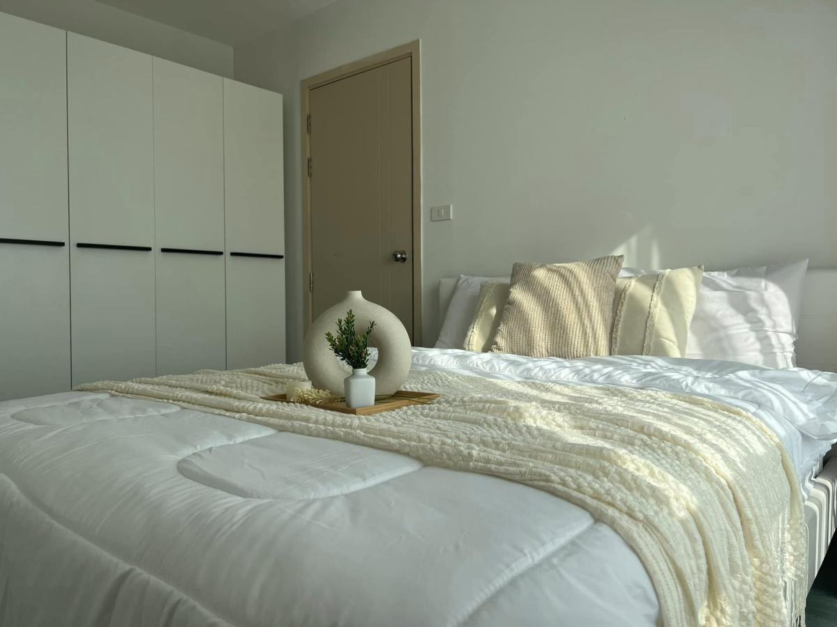 For RentCondoPattanakan, Srinakarin : For Rent Condo , Rich Park Triple Station , ARL-Hua Mak , Suan Luang , Suan Luang , Bangkok ,  CX-114243