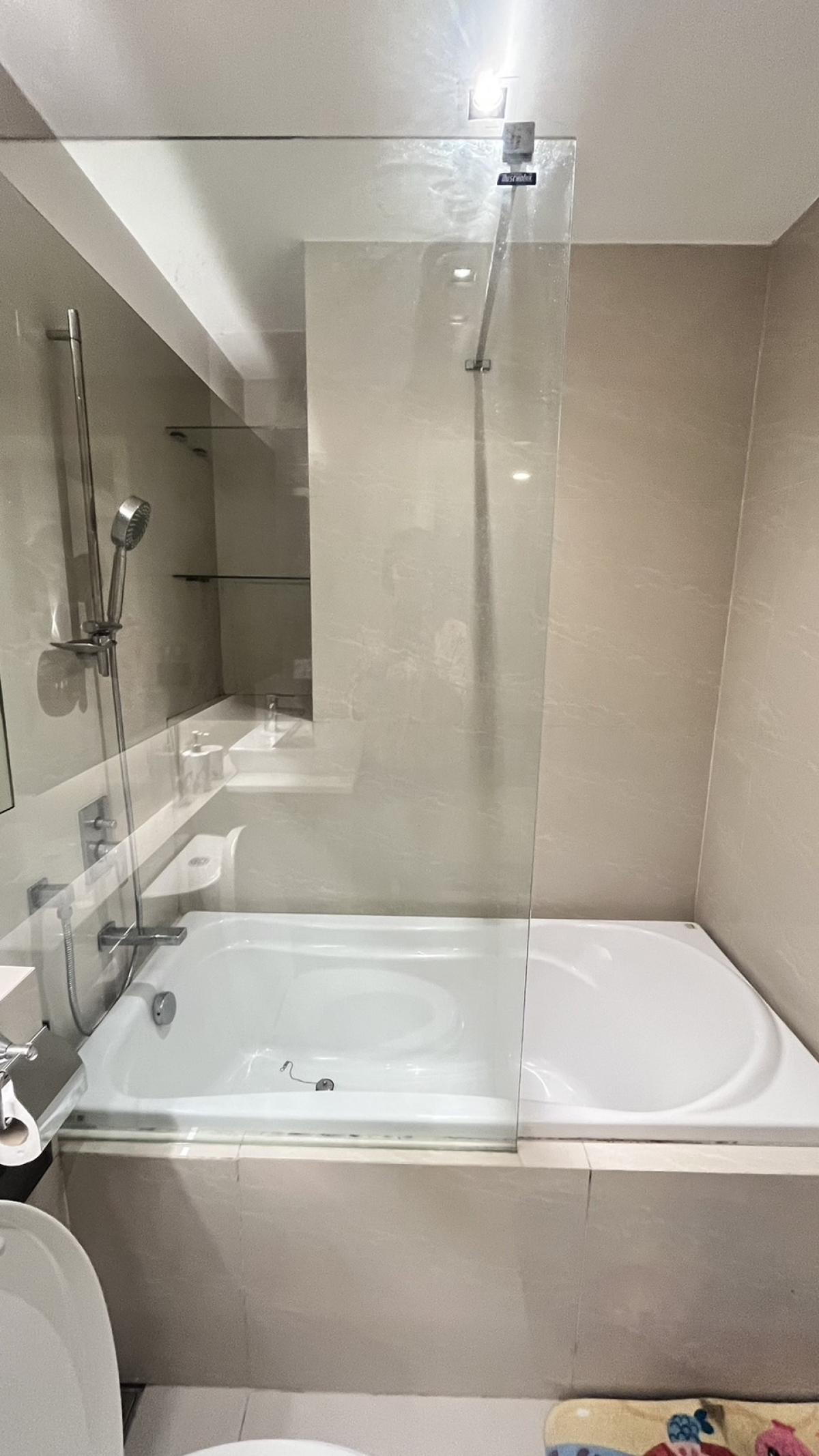 ให้เช่าคอนโดสุขุมวิท อโศก ทองหล่อ : เช่าคอนโด วีธารา สุขุมวิท 36 BTS-ทองหล่อ พระโขนง เขต คลองเตย กรุงเทพ  CX-24417