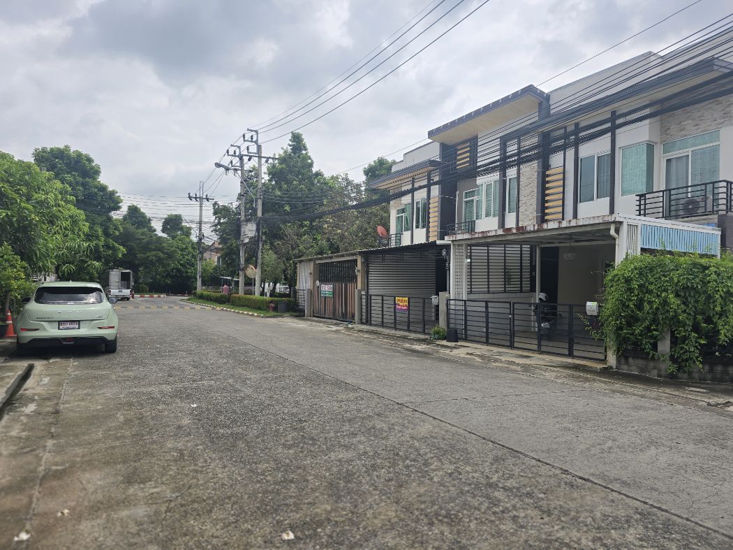 ขายทาวน์โฮมมีนบุรี-ร่มเกล้า : ขายด่วน‼️ ทาวน์โฮม กัสโต้ รามคำแหง Gusto Townhome Ramkhamhaeng 25.5 ตรว