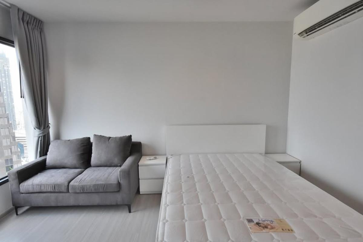 ให้เช่าคอนโดพระราม 9 เพชรบุรีตัดใหม่ RCA : เช่าคอนโด  ไลฟ์ อโศก - พระรามเก้า MRT-พระราม 9 มักกะสัน เขต ราชเทวี กรุงเทพ CX-97876