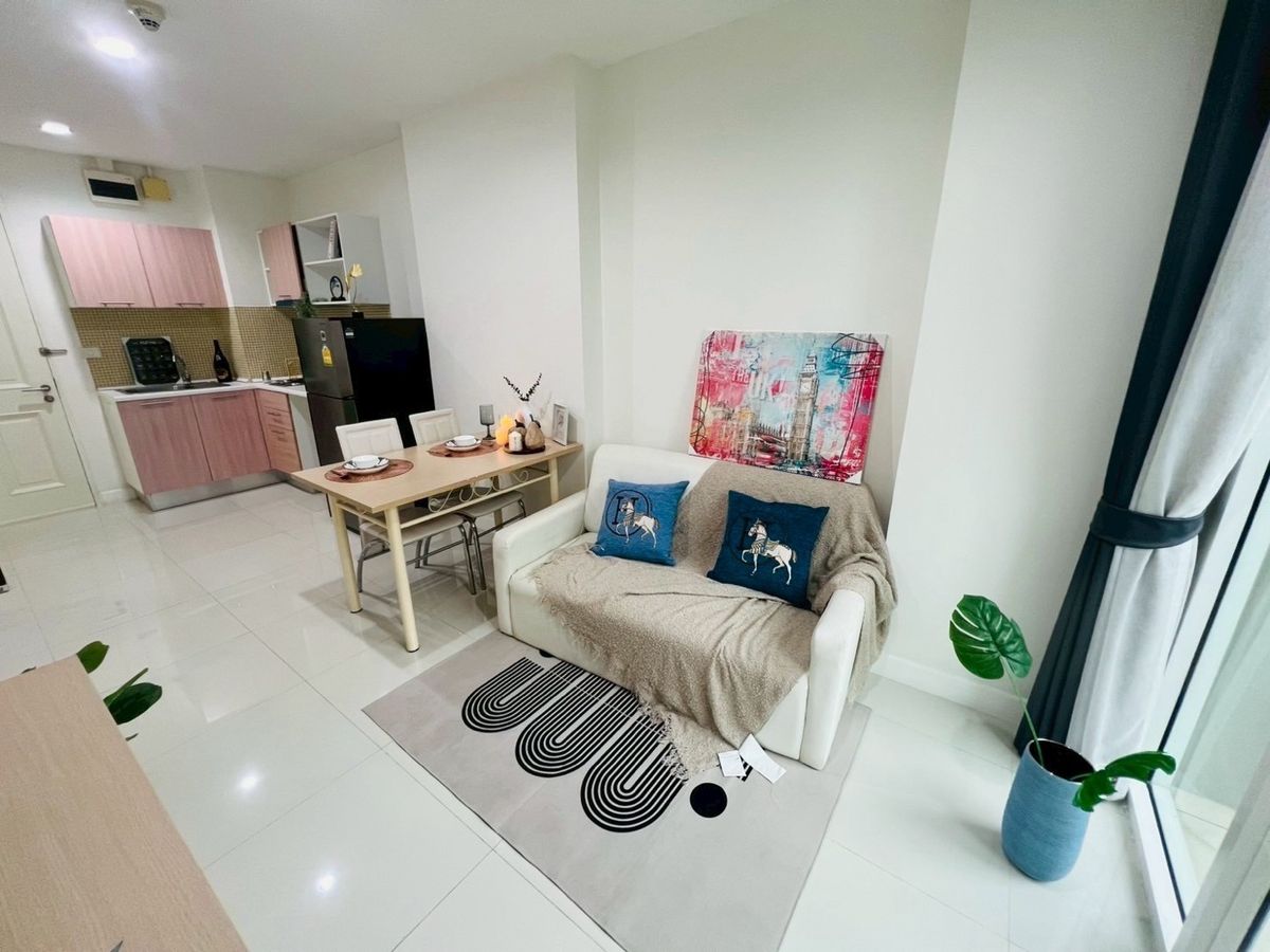 ขายคอนโดพระราม 9 เพชรบุรีตัดใหม่ RCA : 💸 ขายคอนโด The Mark Ratchada-Airportlink ราคา 2.59 ลบ. ขนาด 38 ตร.ม. 1 Bedroom ชั้น 17 เพดานสูง โปร่ง โล่งสบาย ระเบียงกว้างมาก คอนโด High Rise สูงทั้งหมด 25 ชั้น จำนวนยูนิตน้อยเพียง 420 ยูนิต เป็นส่วนตัว ไร้ความวุ่นวาย ที่จอดรถเพียงพอ 
