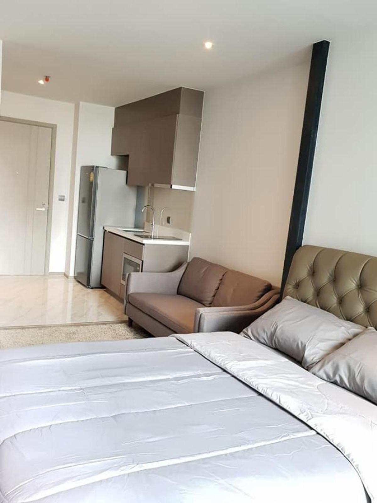 For RentCondoSukhumvit, Asoke, Thonglor : For Rent Condo , RHYTHM Ekkamai , BTS-Ekkamai , Khlong Tan Nuea , Watthana , Bangkok , CX-17447