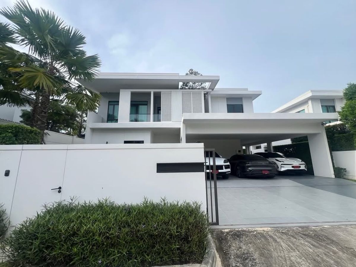 บ้านสมุทรปราการ สำโรง : ด่วน 📌Mantana Bangna KM.15 ขนาด 283 Sq.m 4 bed 5 bath เพียง 22 MB ( Rent 180,000 / m) ติดต่อ 086-795-9997 