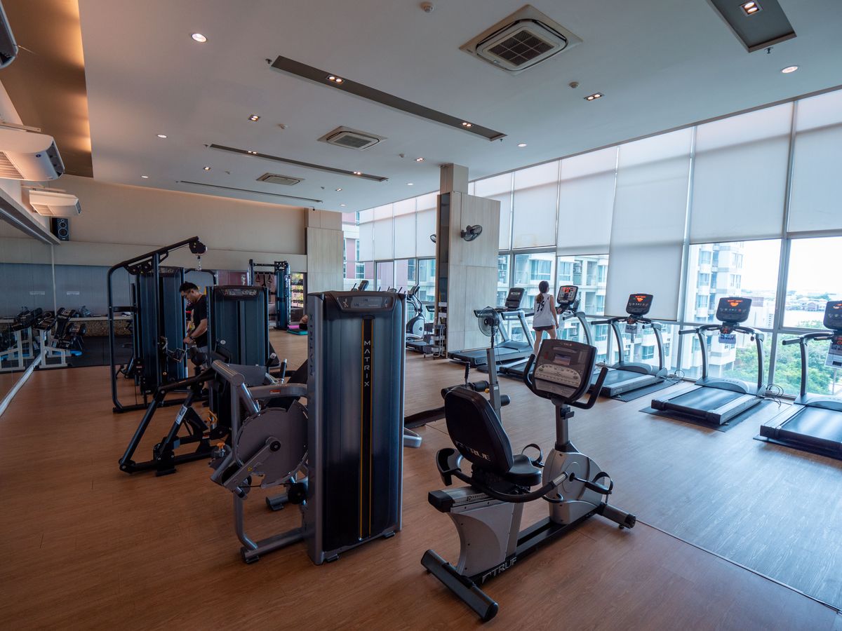 For SaleCondoRama3 (Riverside),Satupadit : Condo for sale, Lumpini Park Riverside Rama 3 Lumpini Park Riverside-Rama 3 condo on the Chao Phraya River. The only place of Lumpini The room is very beautiful, genuine woodwork, unique design, of course. Really full price. Very good value. 1 bedroom, 32