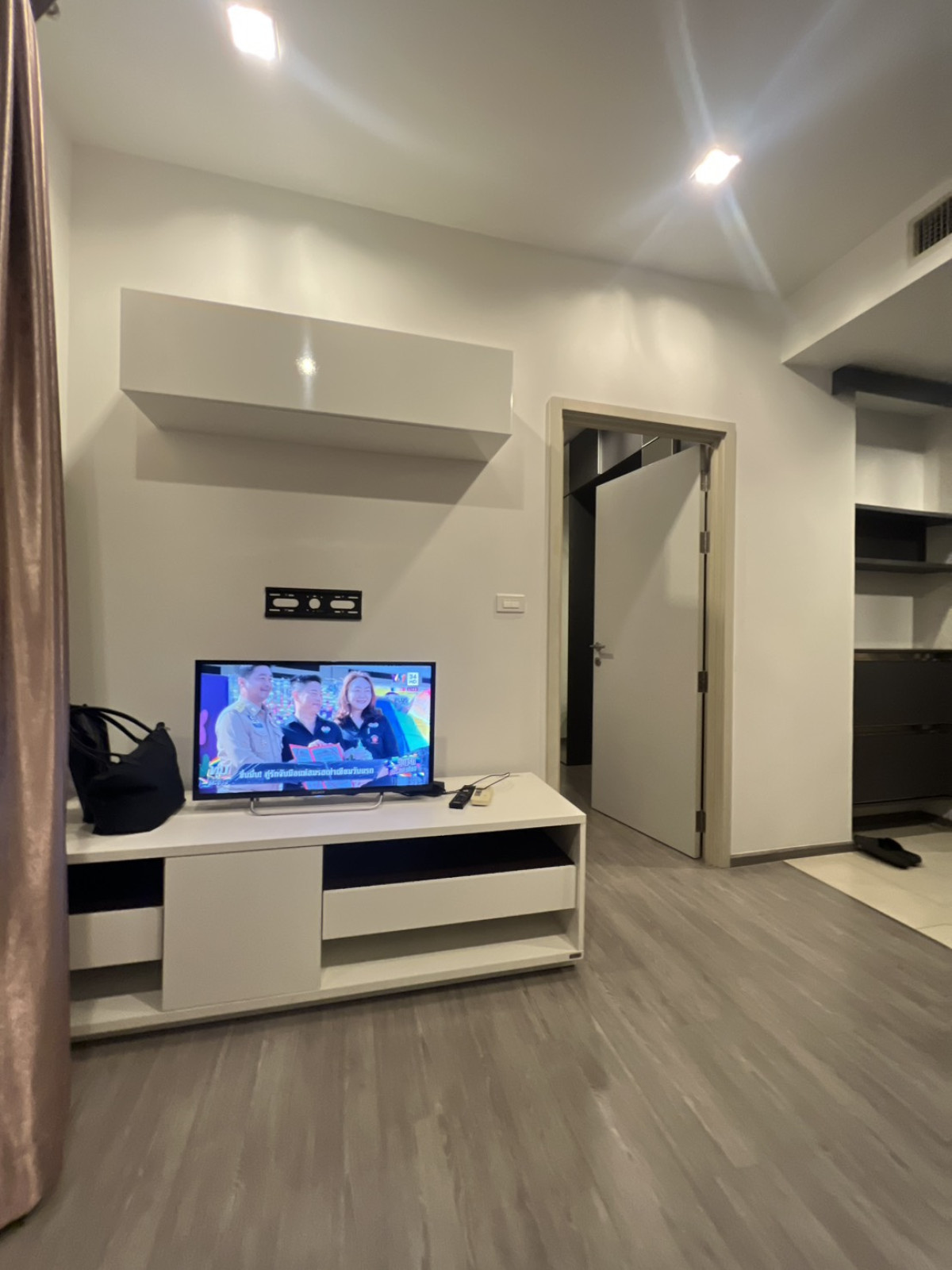 For RentCondoWongwianyai, Charoennakor : FOR RENT condo , Nye by Sansiri , BTS-Wongwian Yai , Khlong Ton Sai , Khlong San , Bangkok , CX-63830