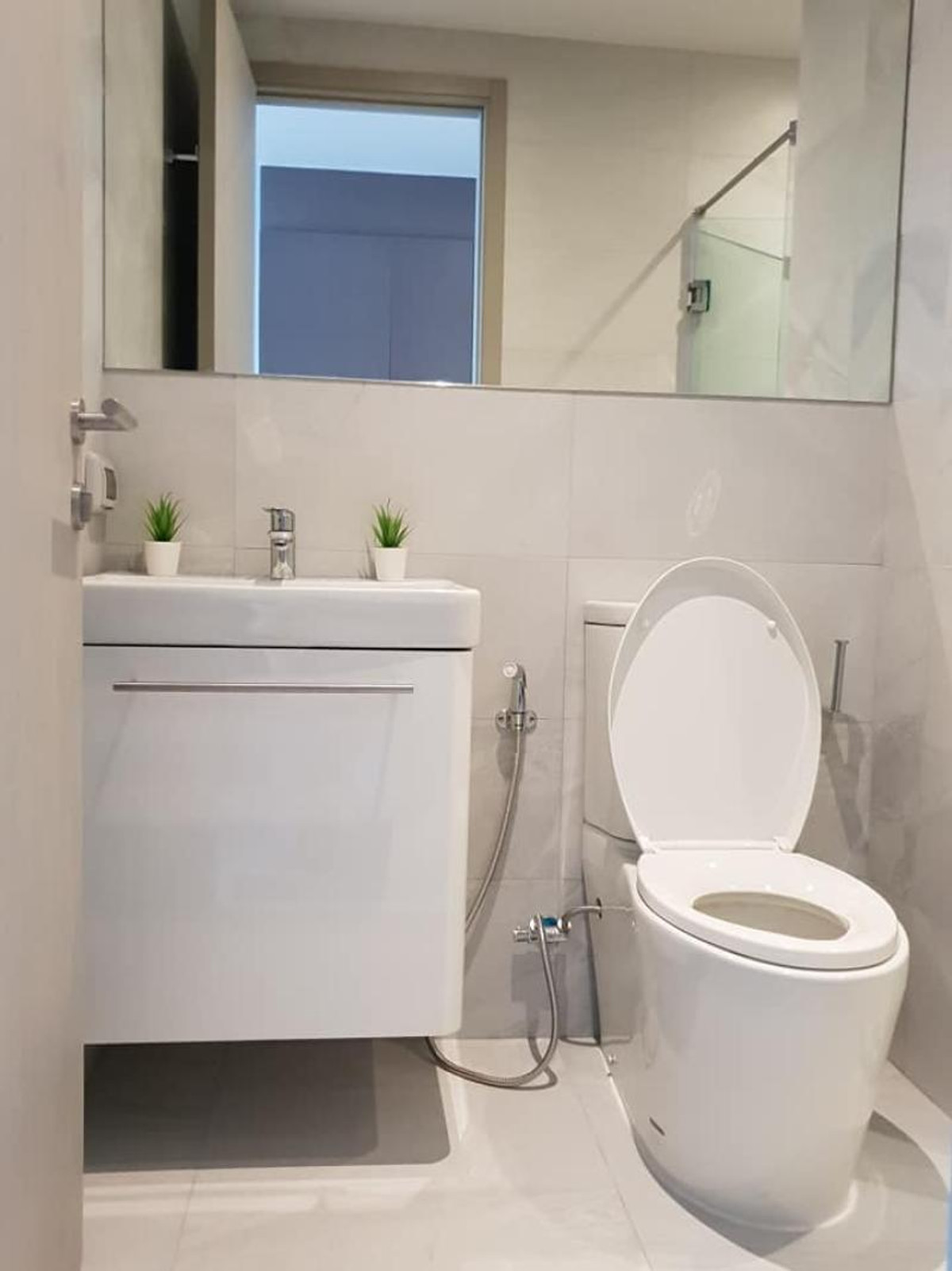 For RentCondoSukhumvit, Asoke, Thonglor : For Rent Condo , RHYTHM Ekkamai , BTS-Ekkamai , Khlong Tan Nuea , Watthana , Bangkok , CX-17447