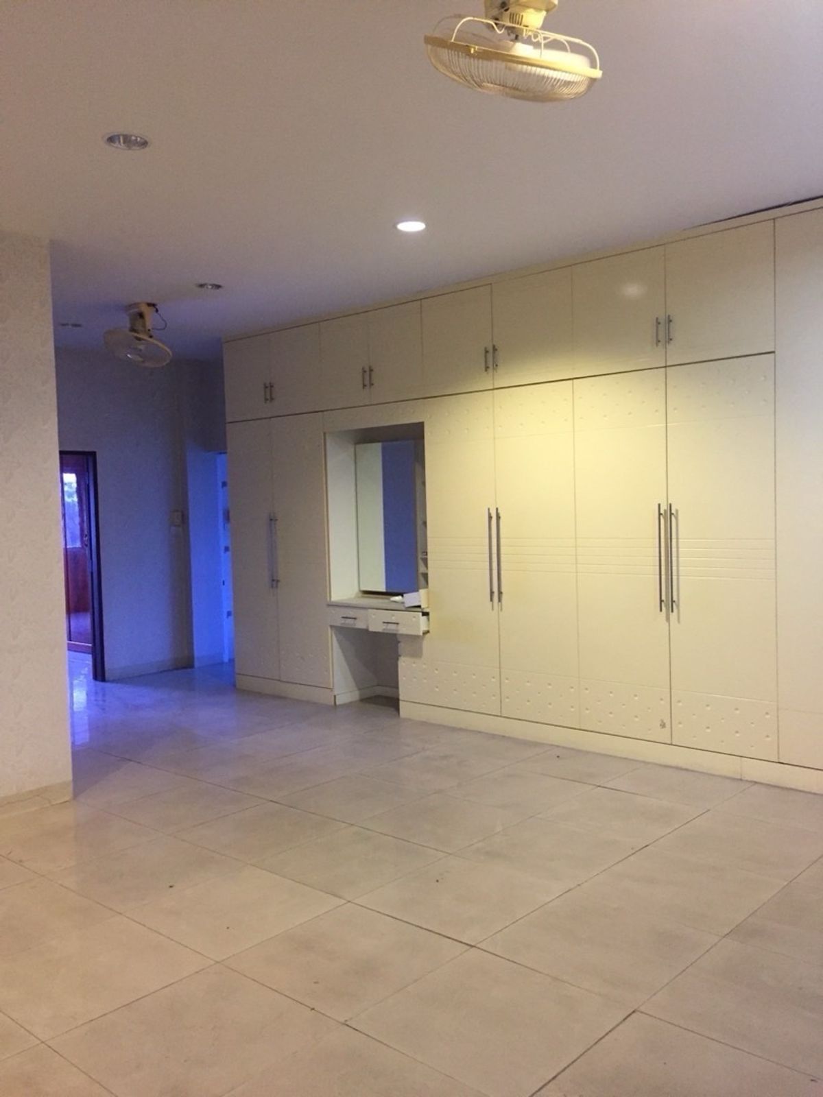 For RentWarehouseRathburana, Suksawat : For rent, Mini Factory, Rat Burana, office warehouse, with accommodation, staff, modification, warehouse, live selling online vendors. PRE-School Childrens Elderly Care Center