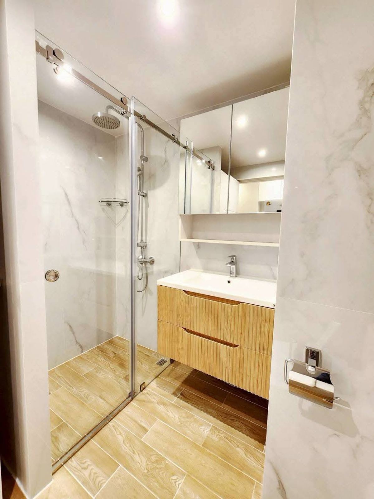 For SaleCondoNana, North Nana,Sukhumvit13, Soi Nana : For sale condo Sukhumvit Suite hight floor (S03-2123(S))