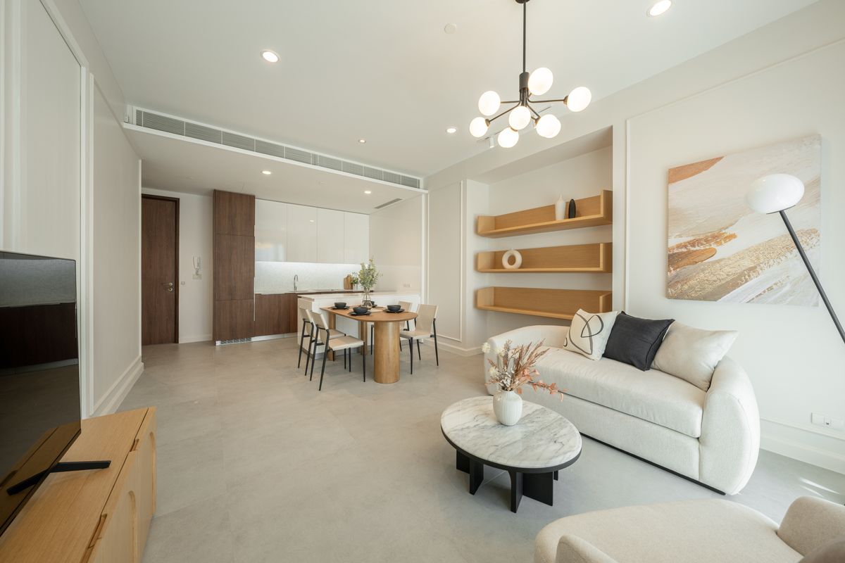For RentCondoWitthayu, Chidlom, Langsuan, Ploenchit : ✅ ✅ 185 Ratchadamri, Super Luxury 1 bedroom, beautiful decoration, ready to stay, contact LINE @BKTASSTEST or call 095-325-8928